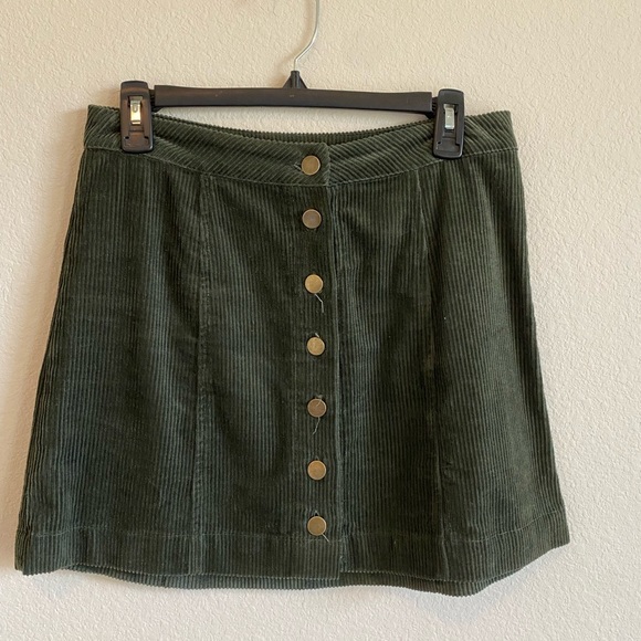 Dresses & Skirts - Dark green corduroy skirt